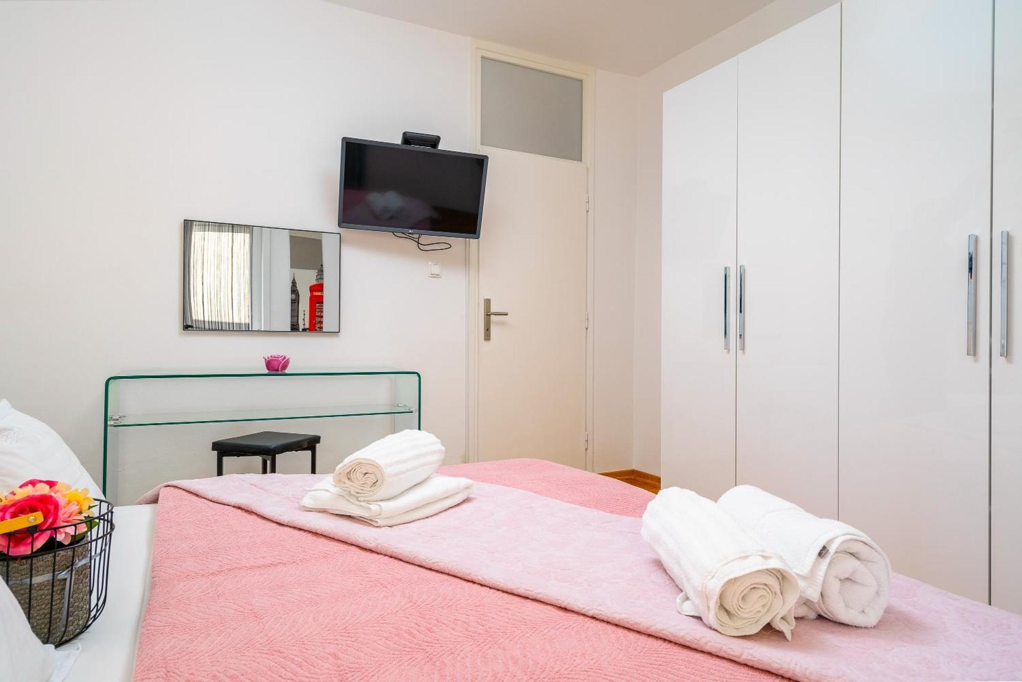 Luxe Comfort Melesio In Centre Apartma *