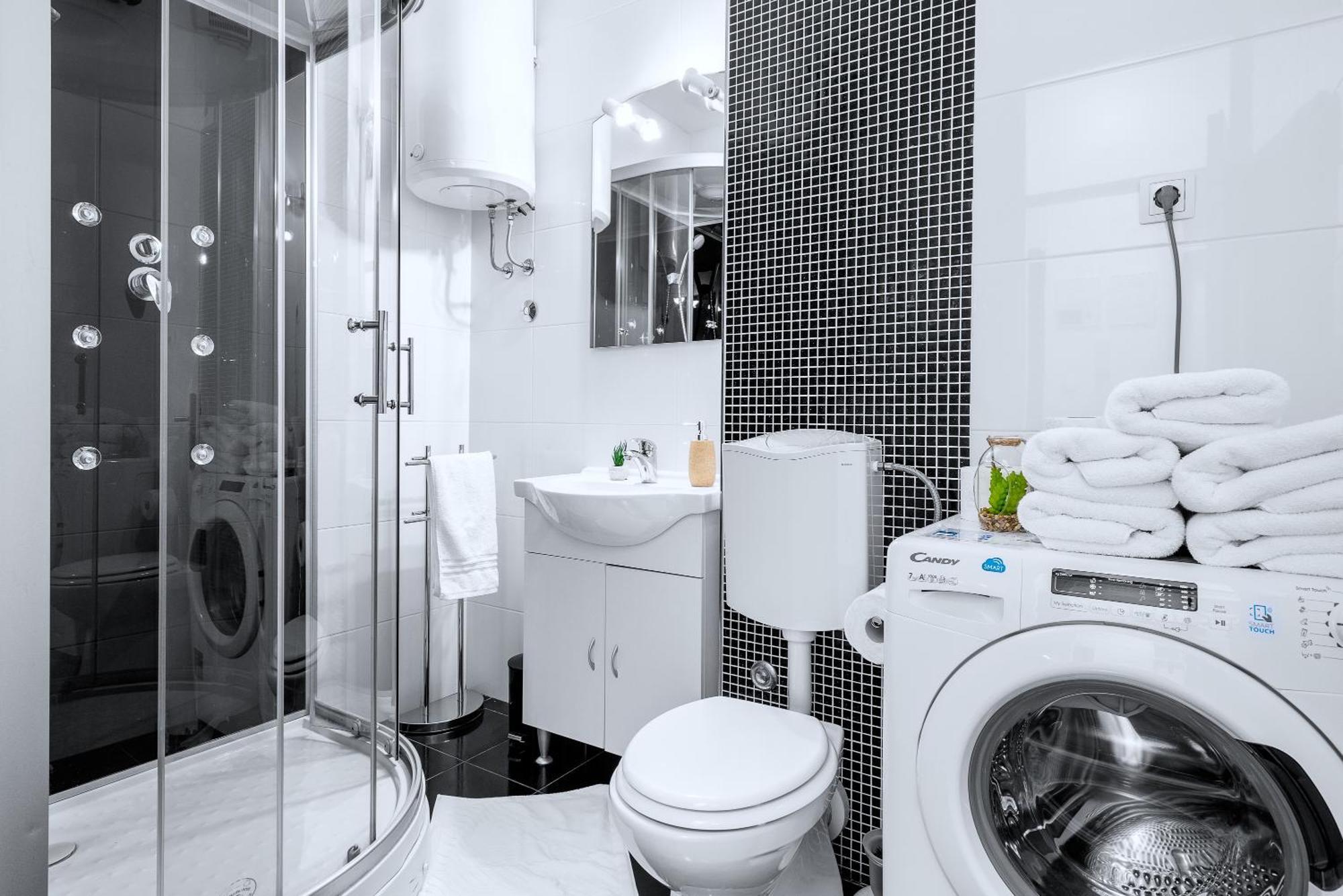 Apartma Luxe Comfort Melesio In Centre *