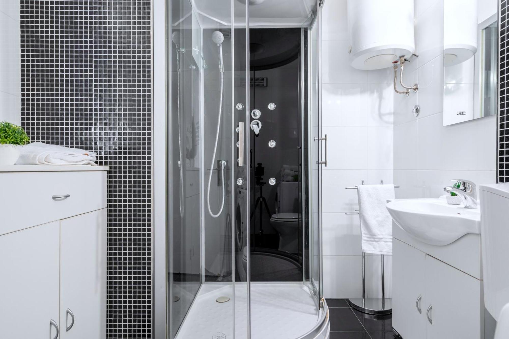 Luxe Comfort Melesio In Centre Apartma *